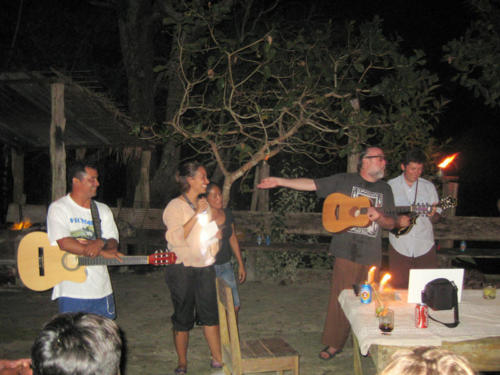 Bachi Bachi Bachi, a concert down by the river